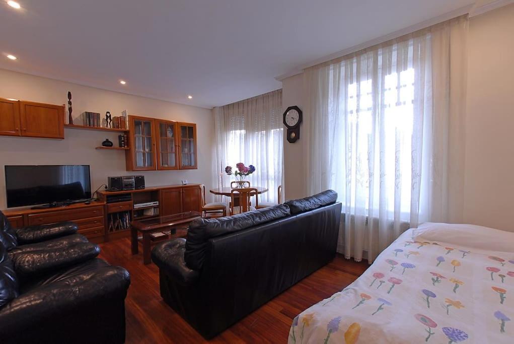 ビルバオApartamento En Casa Con Jardin + Garaje. E-Bi-201アパートメント エクステリア 写真